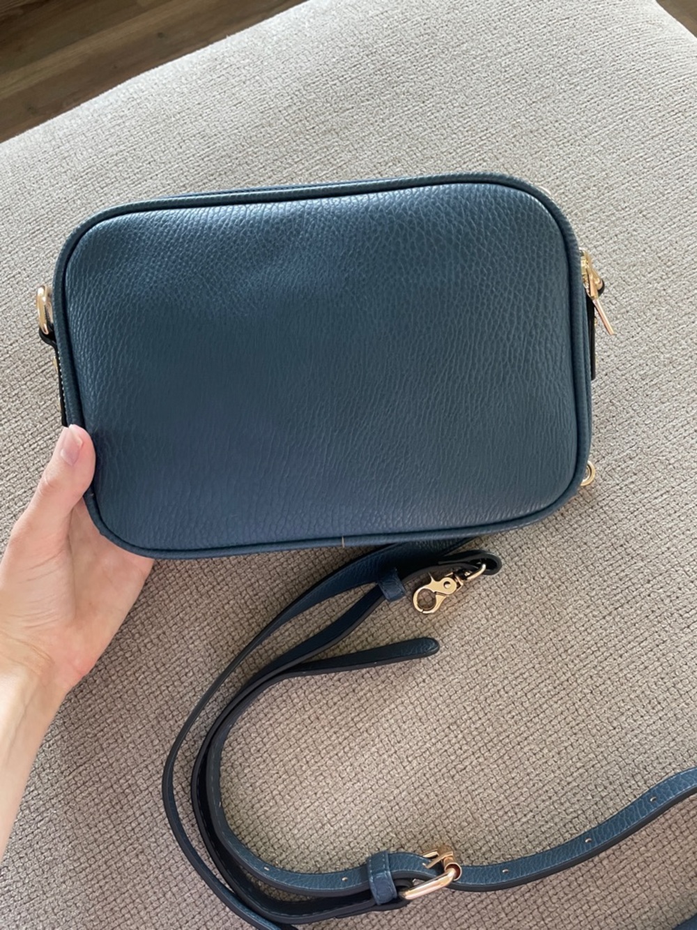 Poppy & Peonies Navy 24/7 Crossbody - Picture 3 of 9